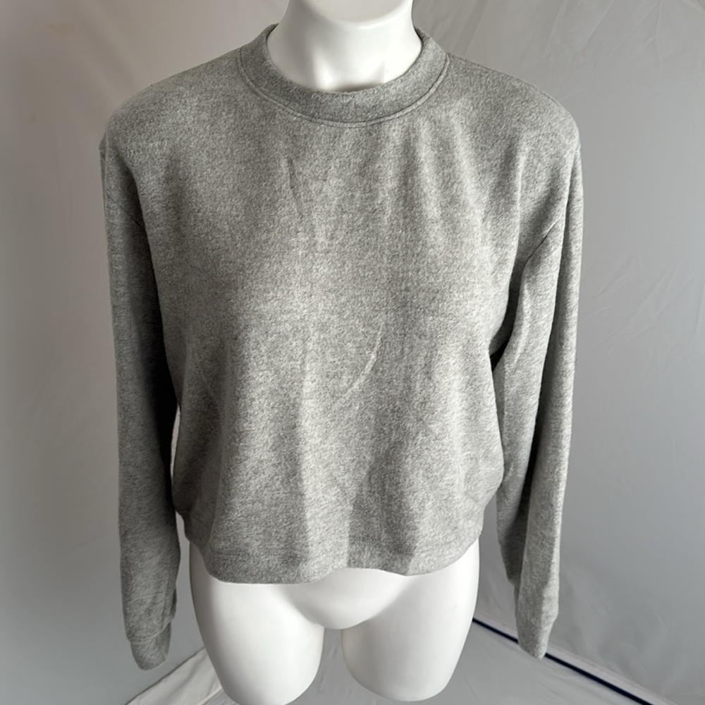 Enti light gray soft long sleeve crew neck loungewear top